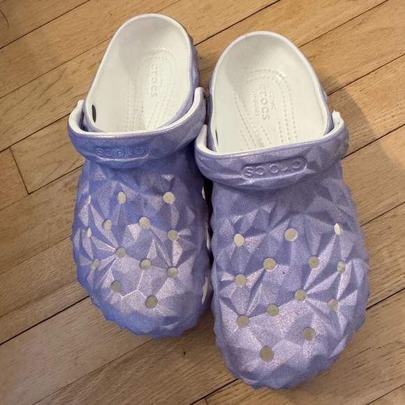 CROCS Shoes - CROCS Women’s Lavender Geometric Glitter Classic Clog with Backstrap